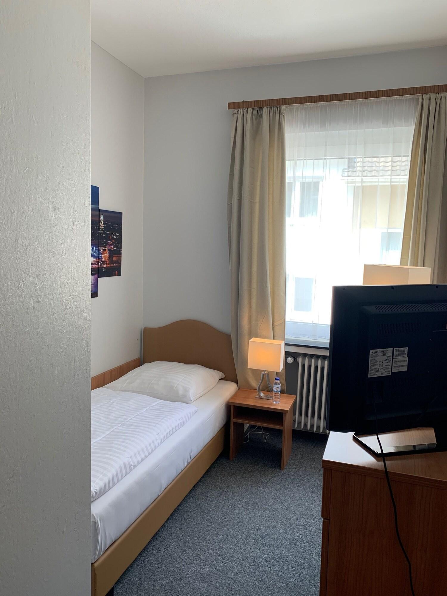 Hotel Berg Cologne Extérieur photo