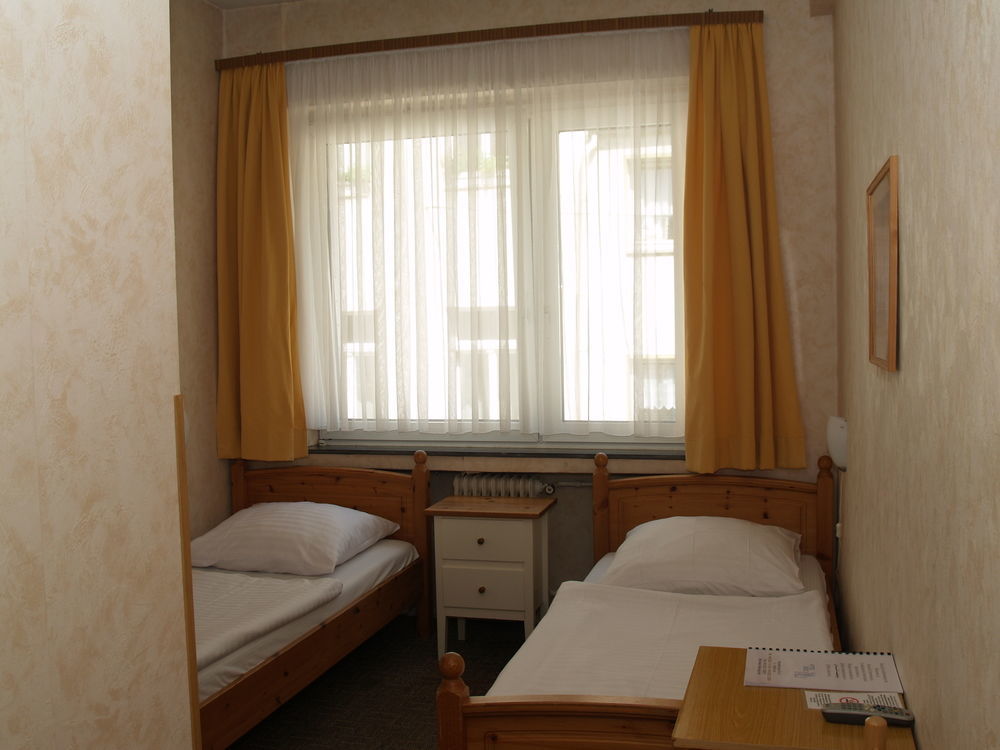 Hotel Berg Cologne Extérieur photo