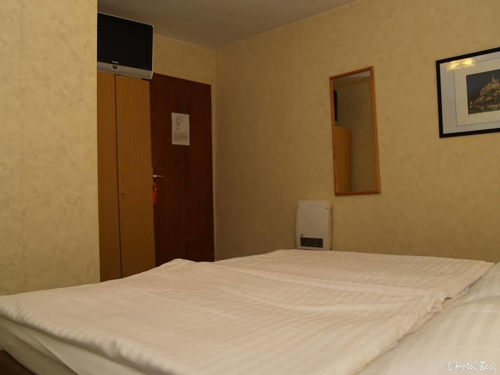 Hotel Berg Cologne Extérieur photo