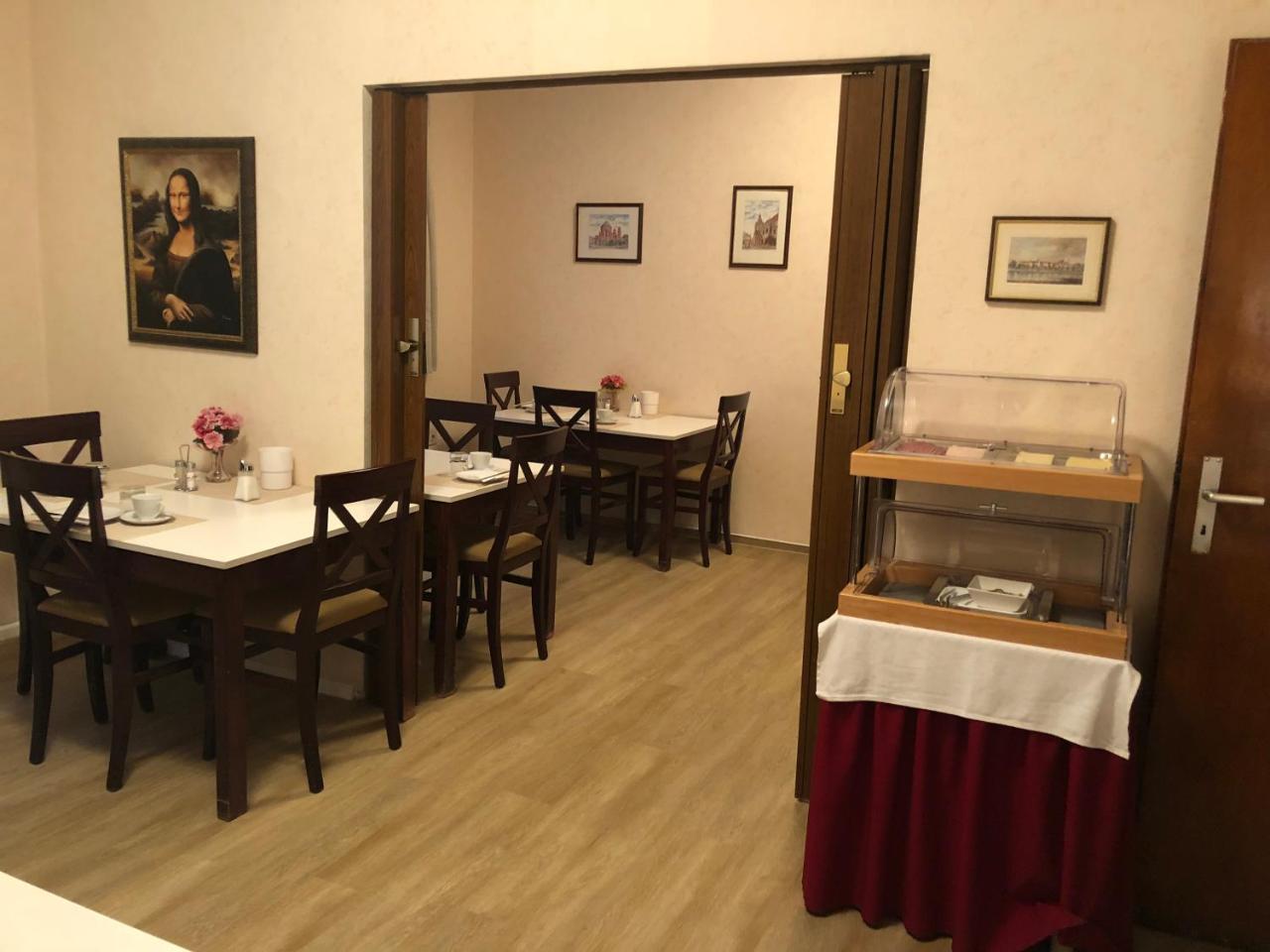 Hotel Berg Cologne Extérieur photo